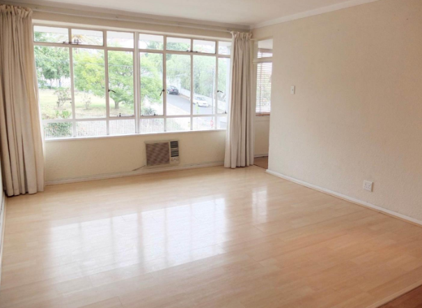 To Let 2 Bedroom Property for Rent in Green Point Western Cape